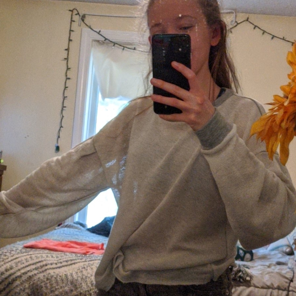 Crew Neck Bubble Sleeve Top